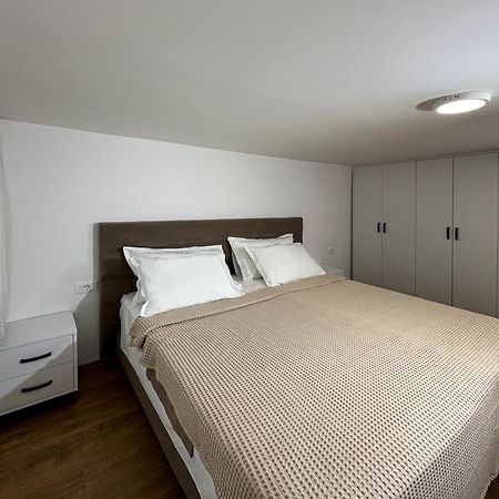 Home Select Tirana 2 外观 照片