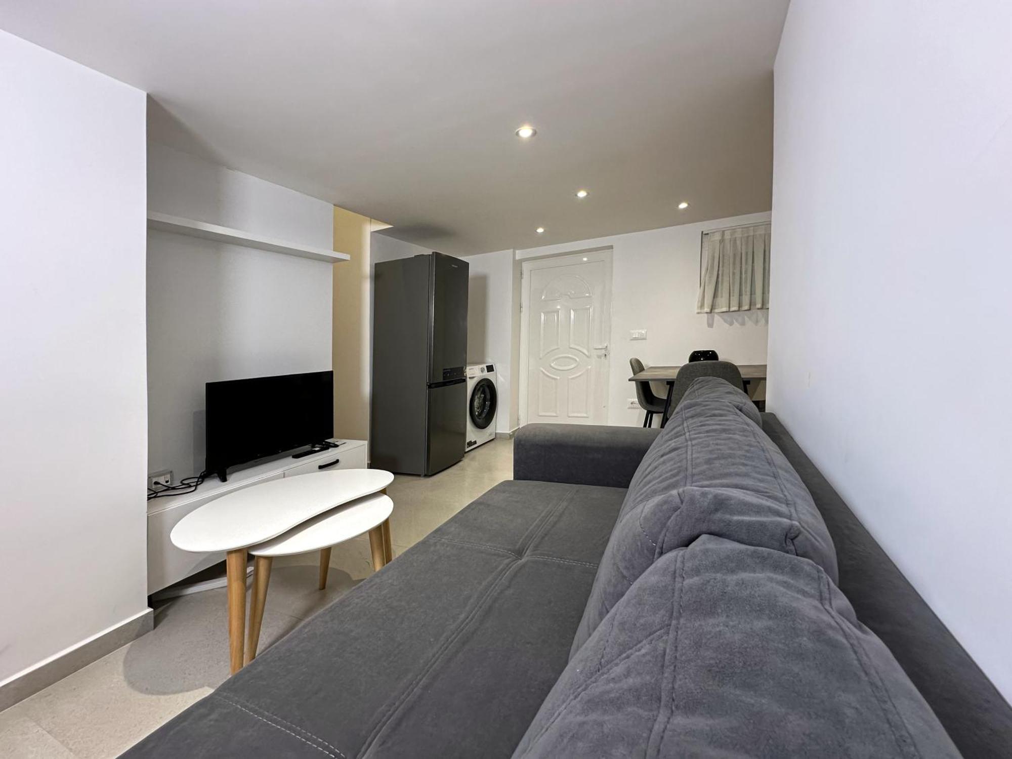 Home Select Tirana 2 外观 照片